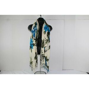 ladies long scarf with no stains